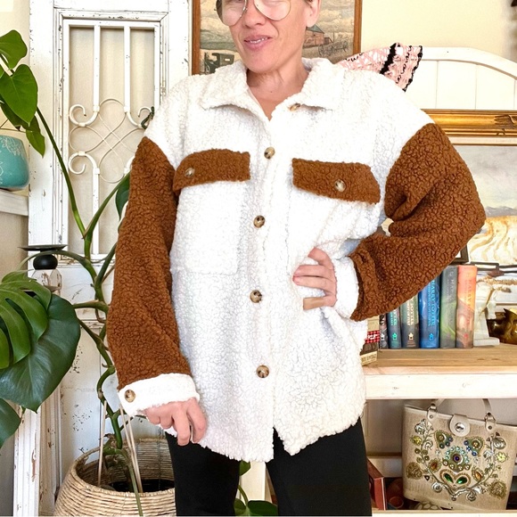 New! Cozy Sherpa Color Block Ski Chalet Button Up Teddy Shacket Jacket - Picture 5 of 7